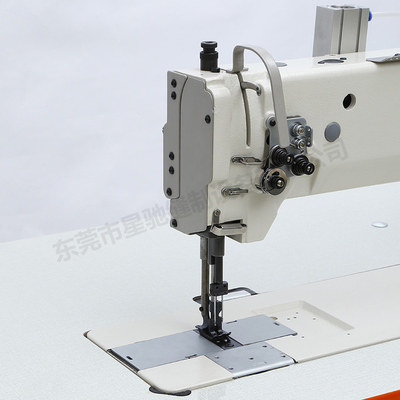 China Dubbele de naald naaimachine van het eenstemmigheidsvoer voor de bank van de autozetel leverancier