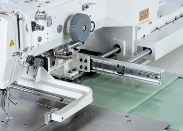 De Programmeerbare Naaimachine van Presservoeten met de Stappende Snelheid van de Motorsteun 2500rpm leverancier