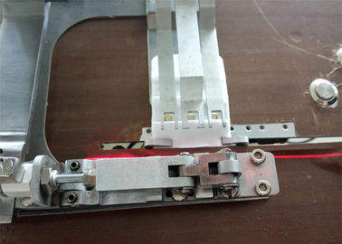 Aangepaste Naaimachine 5 van het Ontwerpondergoed Gespen met Sensor het Voeden leverancier