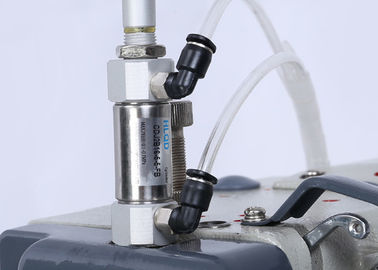 Het beveiligen van de Naaimachineac van Stoffenbartack DP X van de Servomotor750w Macht Naald 17 leverancier