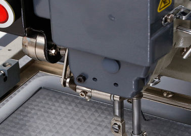 Elektrisch Geautomatiseerd Naaimachine Op zwaar werk berekend DP X 17 # 18 Naaldgrootte leverancier