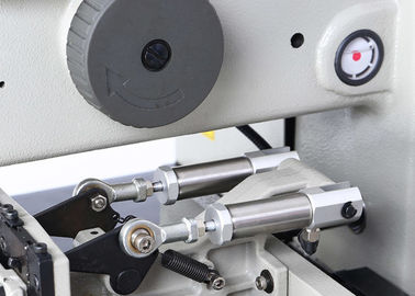 1200 * 1060 * 1170mm Automatische Industriële Naaimachine Regelbaar voor Winkel leverancier